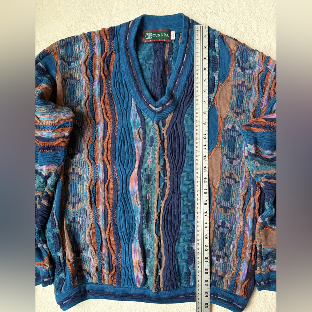 Vintage Tundra Canada V-Neck “Coogie Style” Sweater in Blue and Brown Size Large - Picture 6 of 8